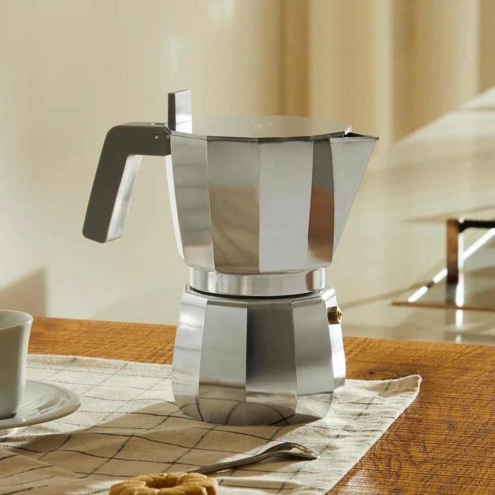 Moka Espresso coffee maker | Design David Chipperfield