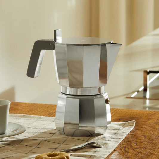Moka Espresso coffee maker | Design David Chipperfield