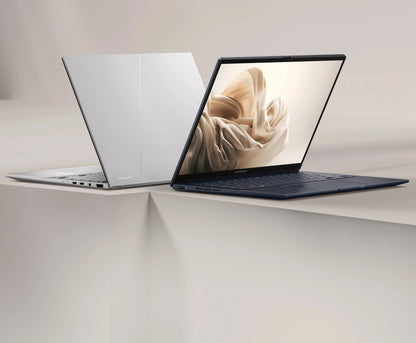 ASUS Zenbook 14 3K OLED Intel Core Ultra 9 185H 32GB 1TB UX3405MA-PH99T - product image 1
