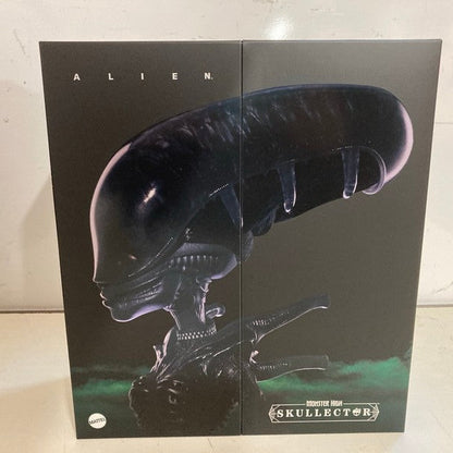 Monster High | Skullector Alien by Mattel | Limited Collector's Edition - product image 7
