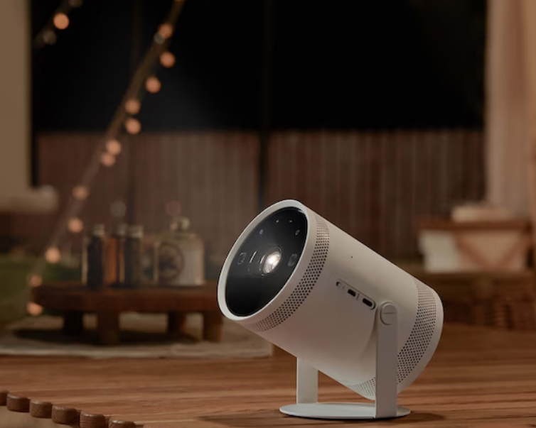 Freestyle Gen 2 Portable Smart Projector SP-LFF3 Gaming Hub