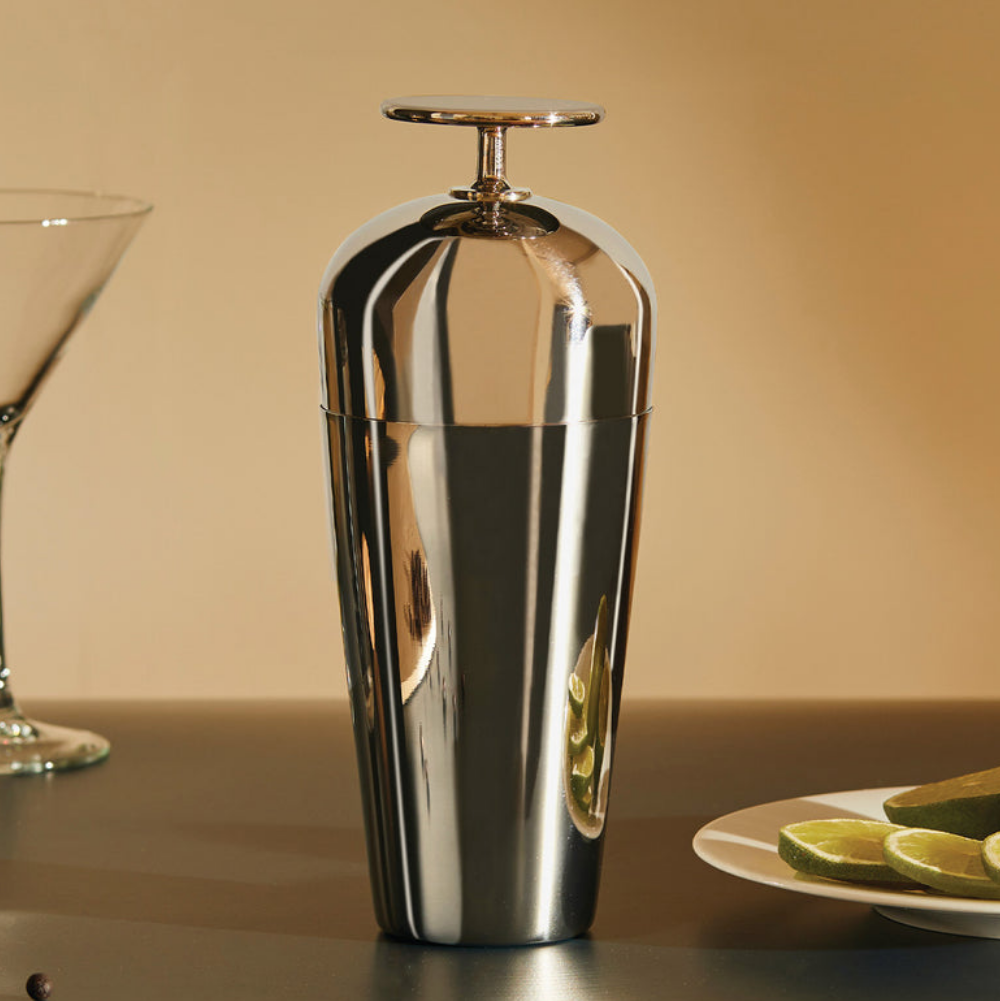Parisienne Cocktail Shaker by Giulio Iacchetti