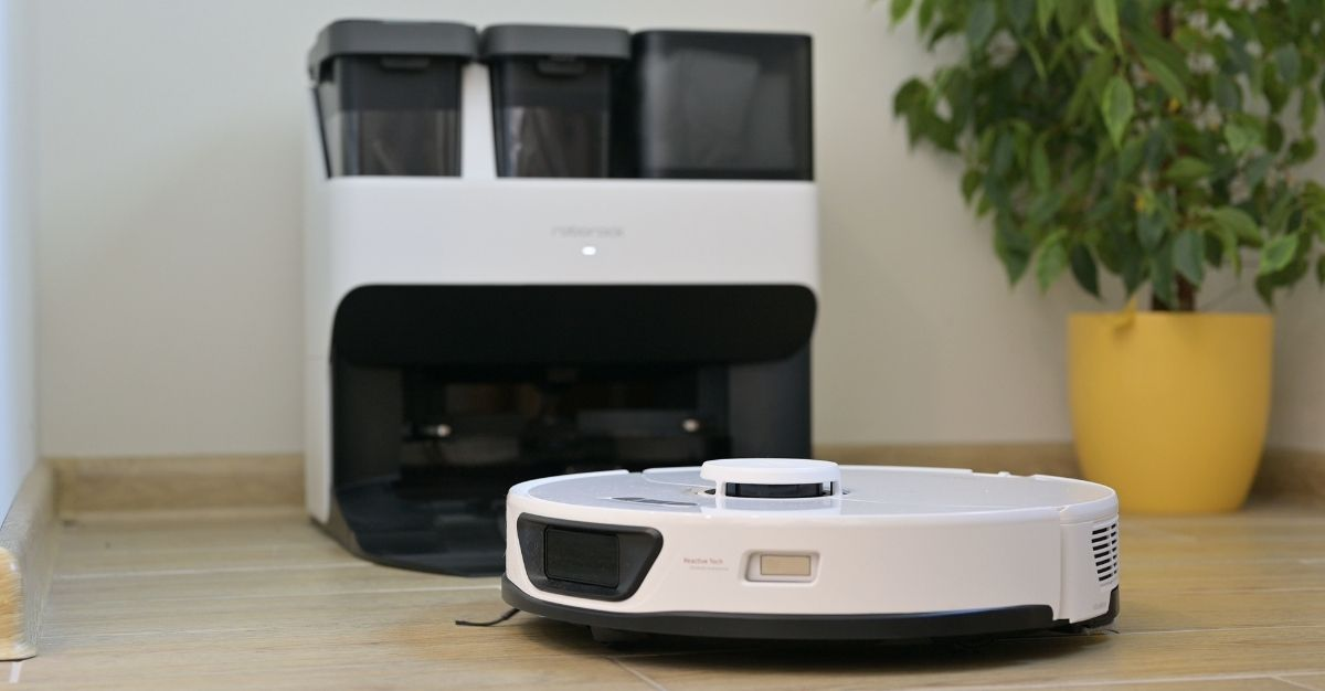 S8 Pro Ultra White | Robot Vacuum, Mop, Self-Clean & Dry