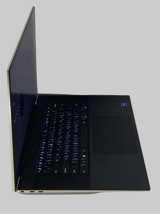 XPS 9730 17" Laptop 4TB/64GB DDR5 Nvidia RTX 4080 i7-13900H